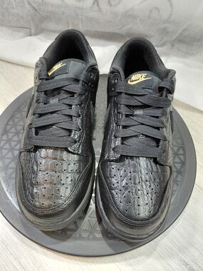 NWT Nike Womens Dunk Low SS Black Crocodile Gold Metallic Sneakers SIZE 8